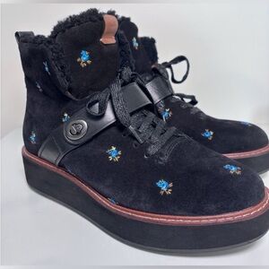 Coach Womens City Hiker Black Suede Floral Shearling Lining Women’s US 9 ~ G1419